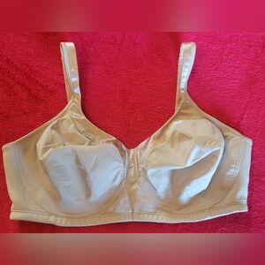 Women's Playtex Full Coverage  44DD Wire Free Bra Tan Satin Adjustable